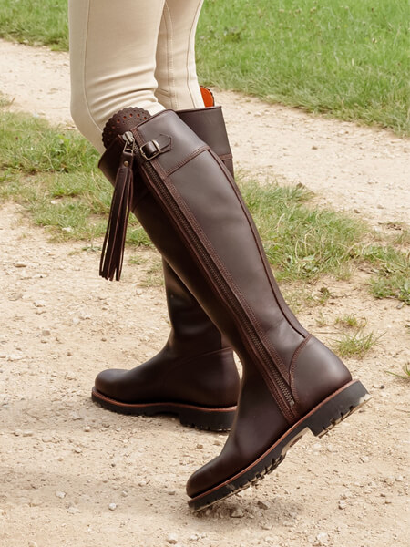 Long-Tassel-Boots-conker-2